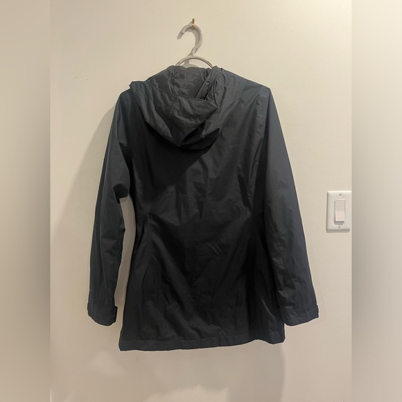 Columbia rain jacket - Picture 3 of 3